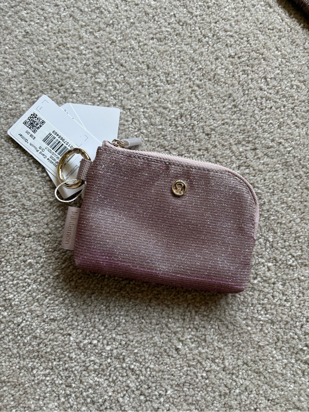 Lululemon Clippable Card Pouch – NWT – Pink Glitter